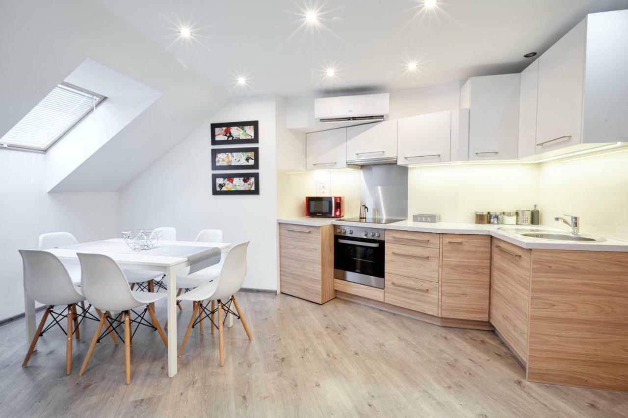 Foter Apartman Villany Bagian luar foto